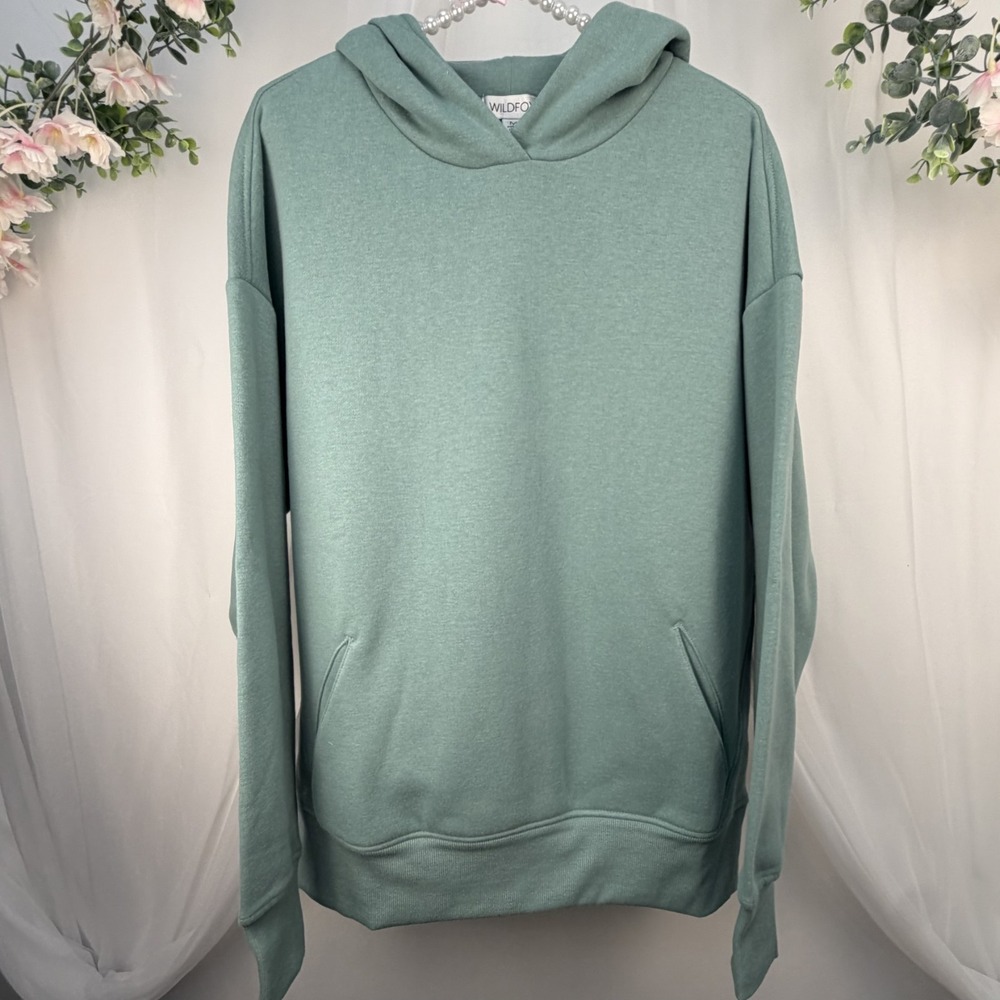 Wildfox Hoodie Women's Size Medium Oil Blue Pullover Hooded Sweatshirt NWT